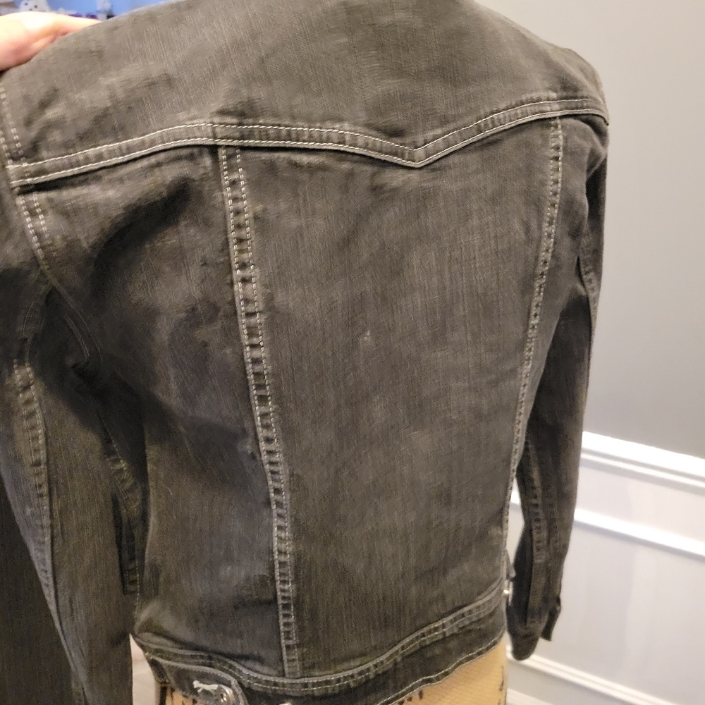 Cropped Jean Jacket - Picture 2 of 2